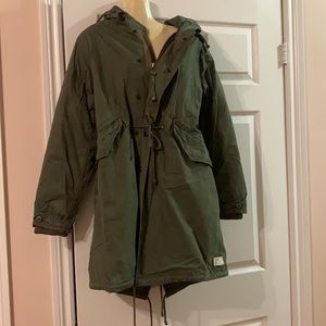 Aritzia TNA Britannia Winter parka